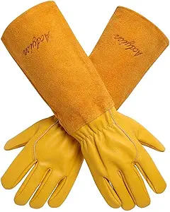 Rose pruning gloves with long gauntlet cuffs protecting hands and forearms