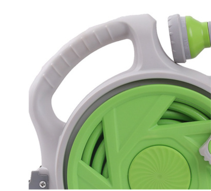 Ergonomic non-slip handle of garden hose reel, easy to grip for seniors with arthritis