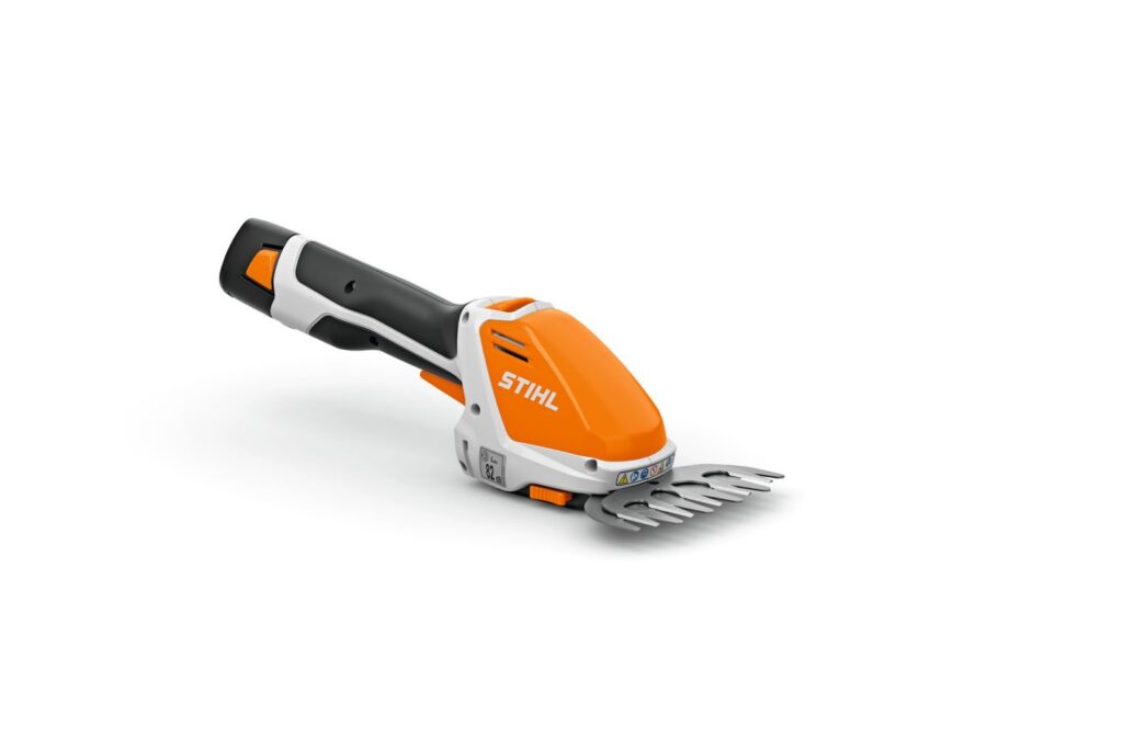 Stihl HSA 26 cordless shrub shears trimming hedge